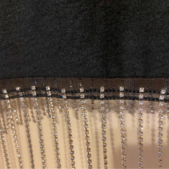 🌟2 FOR $25🌟 Julia by Love J Black Crop Rhinestone Tee Women’s Size Large. - Picture 7 of 9